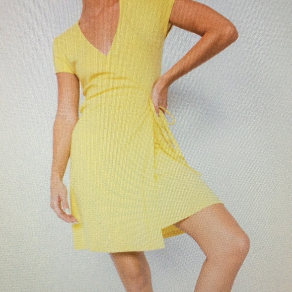 NEW Wrap Dres - Picture 4 of 8